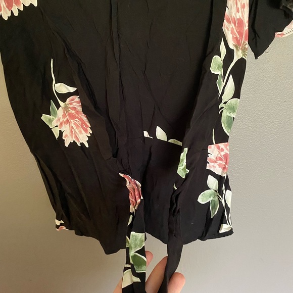 Dynamite Top - Picture 3 of 5